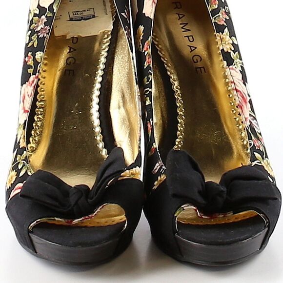 Bucolic Sexiness Heels - Picture 5 of 5